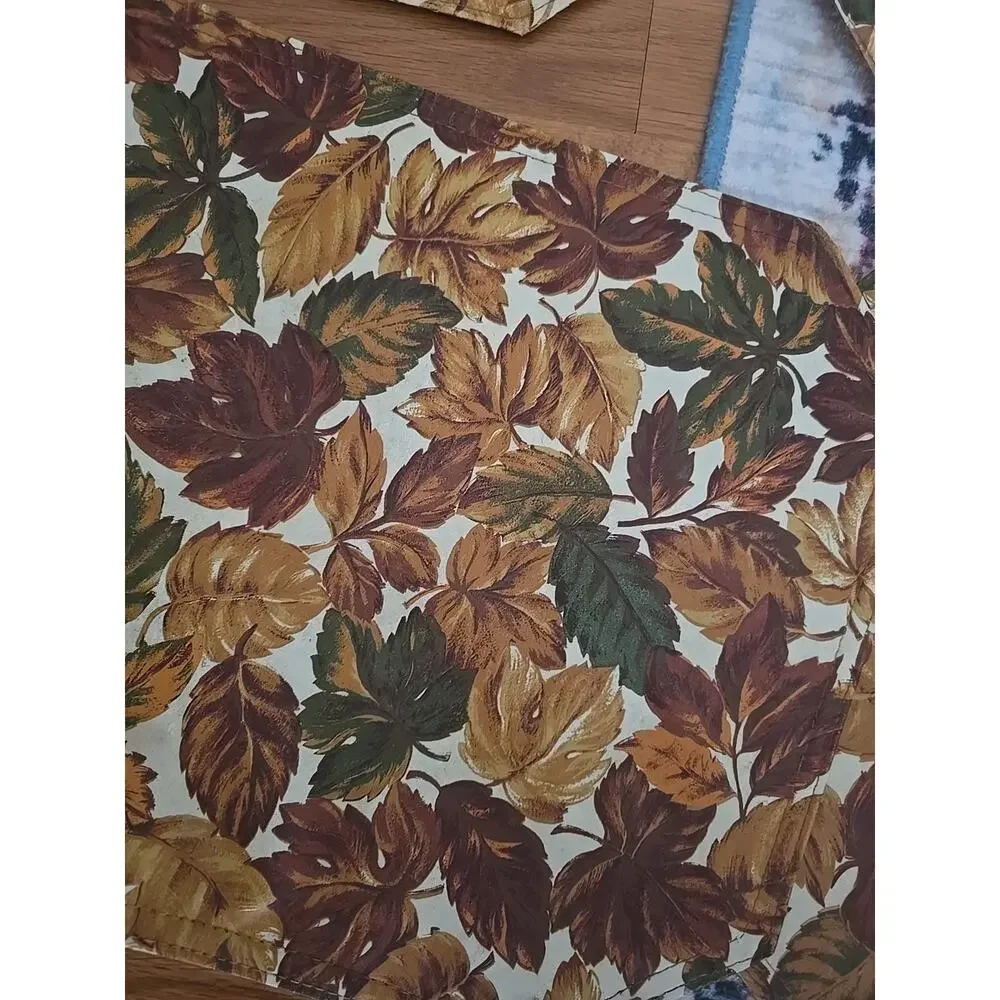 Lot of 4 Vtg Orange Leaves‎ Autumn Theme Wipeable Retro Table Decor Placemats